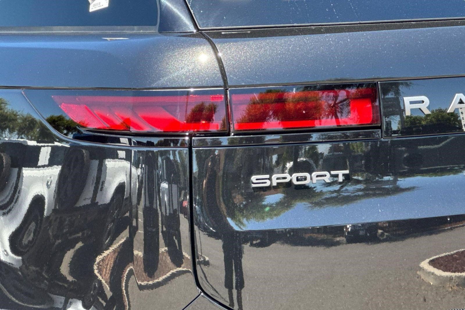 New 2026 Land Rover Range Rover Sport SE AWD/4WD image 28
