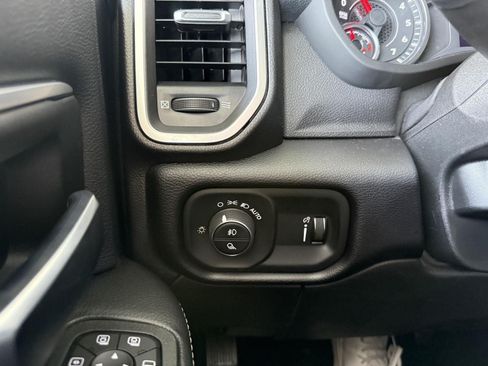 Used 2025 RAM 2500 Big Horn AWD/4WD image 22