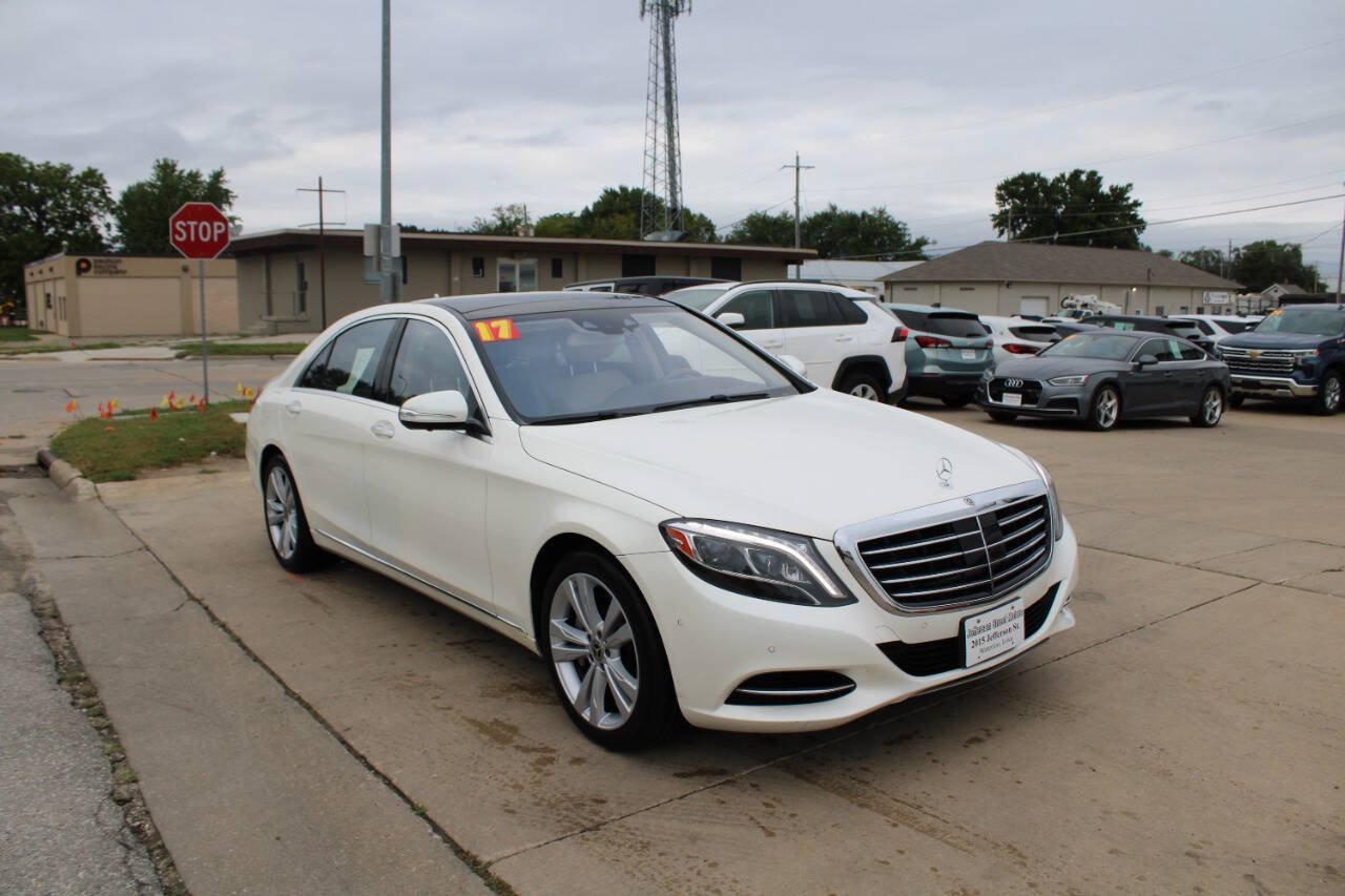 Used 2017 Mercedes-Benz S 550 4MATIC Sedan image 2