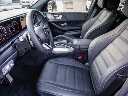 New 2026 Mercedes-Benz GLS 450 4MATIC image 19