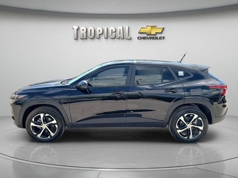 New 2026 Chevrolet Trax RS FWD image 2