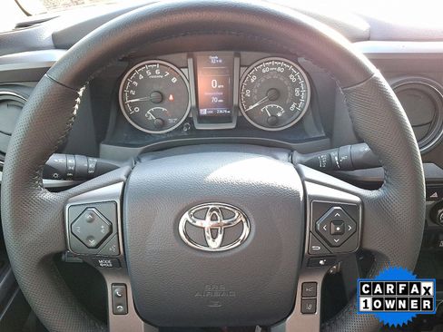 Used 2019 Toyota Tacoma TRD Sport image 23