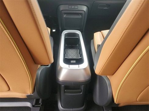 New 2025 Volkswagen ID. Buzz Pro S image 17