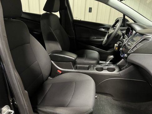Used 2019 Chevrolet Cruze LT w/ LT Fleet Convenience Package image 27