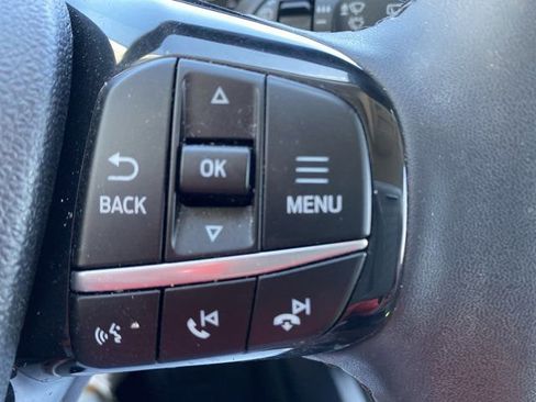 Used 2022 Ford Escape SE w/ Cold Weather Package image 17