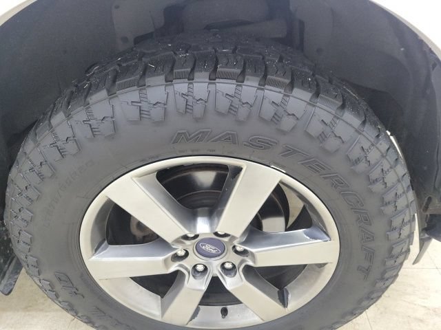 Used 2017 Ford F150 XLT w/ Equipment Group 301A Mid AWD/4WD image 4