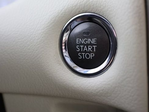Used 2019 Lexus GX 460 Premium w/ Premium Package AWD/4WD image 16