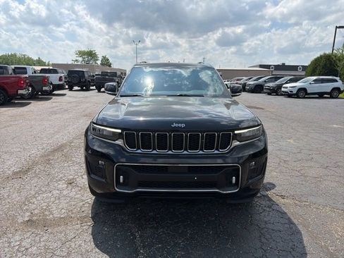 Used 2022 Jeep Grand Cherokee Overland AWD/4WD image 3