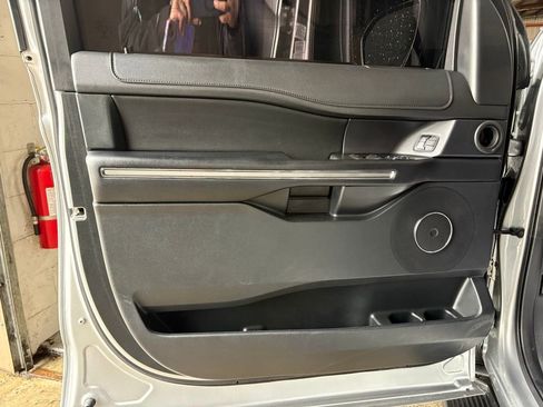 Used 2021 Ford Expedition Max XLT RWD image 21