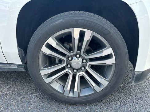 Used 2018 GMC Yukon Denali w/ Denali Ultimate Package AWD/4WD image 10