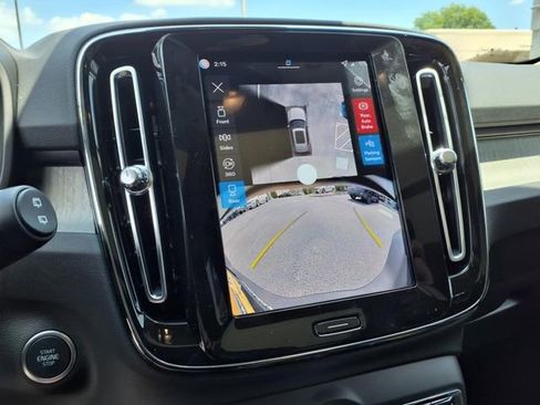 New 2026 Volvo XC40 B4 Plus w/ Protection Package Premier FWD image 23