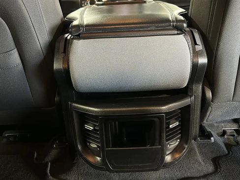 Used 2020 RAM 1500 Big Horn AWD/4WD image 19
