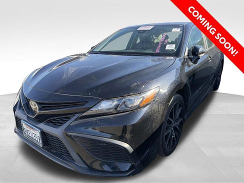 Certified 2024 Toyota Camry SE FWD image 1