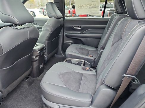 New 2026 Toyota Grand Highlander AWD Hybrid image 23