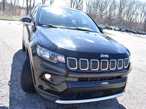 Used 2022 Jeep Compass Limited image 10