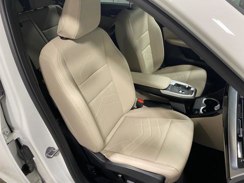 Used 2025 BMW X1 xDrive28i w/ Convenience Package image 18