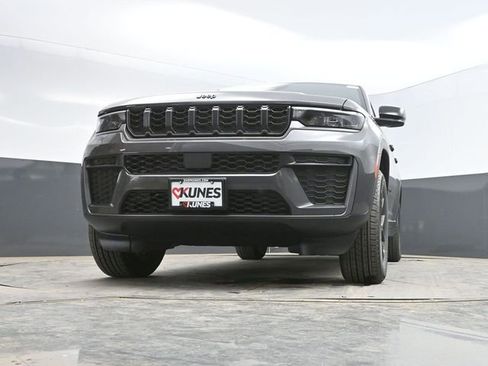 New 2026 Jeep Grand Cherokee L 4WD image 41