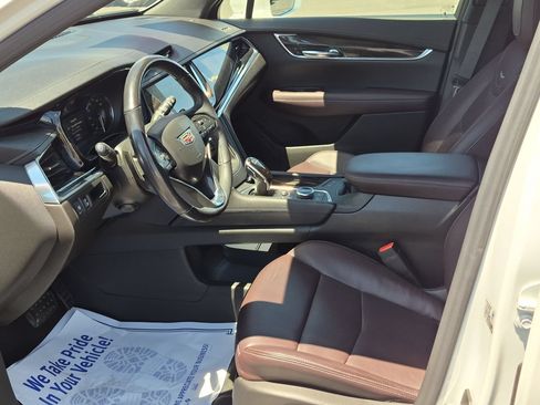 Certified 2020 Cadillac XT6 Premium Luxury FWD image 16
