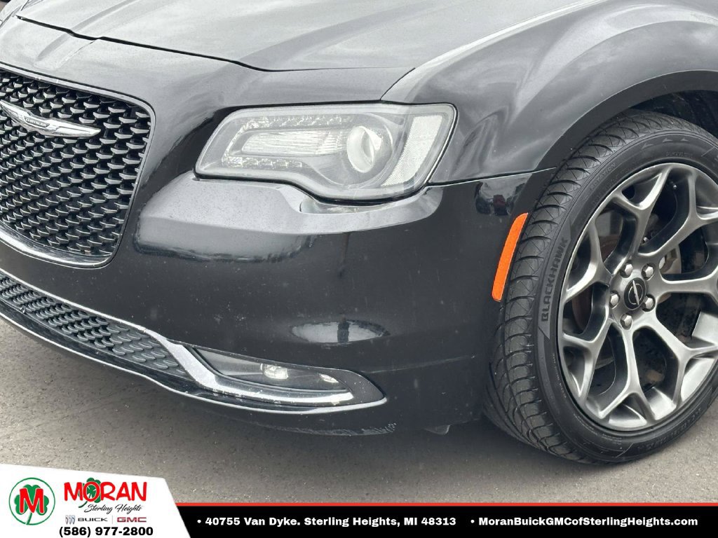 Used 2017 Chrysler 300 S RWD image 7