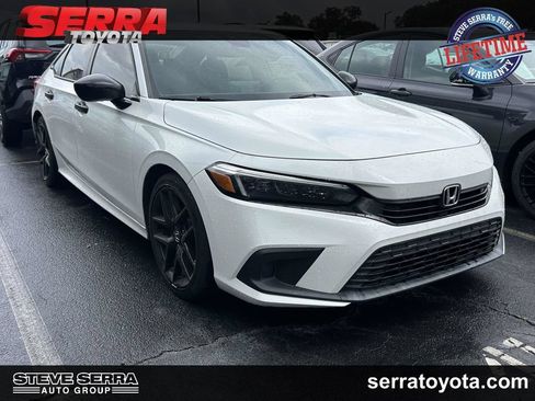 Used 2023 Honda Civic Sport image 1