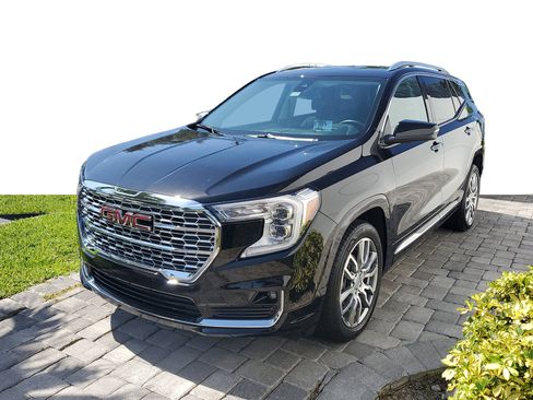 Certified 2023 GMC Terrain Denali AWD/4WD image 3