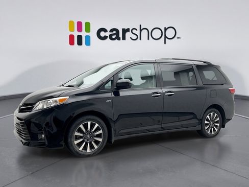 Used 2019 Toyota Sienna XLE w/ XLE Navigation Package AWD/4WD image 1