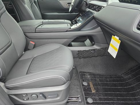 New 2026 INFINITI QX80 Autograph image 45