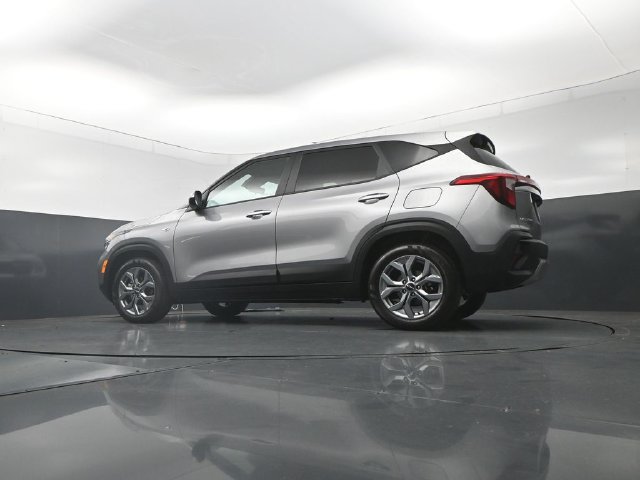 Used 2026 Kia Seltos LX FWD image 32