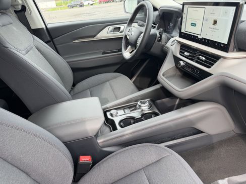 New 2026 Ford Explorer Active AWD/4WD image 14