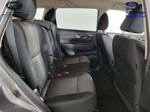 Used 2020 Nissan Rogue SV image 17