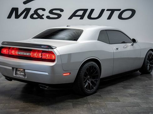 Used 2010 Dodge Challenger SRT8 w/ SRT Option Group II RWD image 4