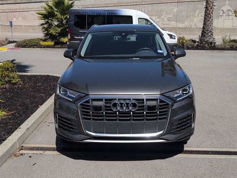 Used 2023 Audi Q7 2.0T Premium w/ Convenience Package AWD/4WD image 3