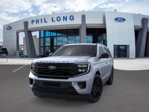 New 2026 Ford Expedition Platinum w/ Stealth Performance Package image 2