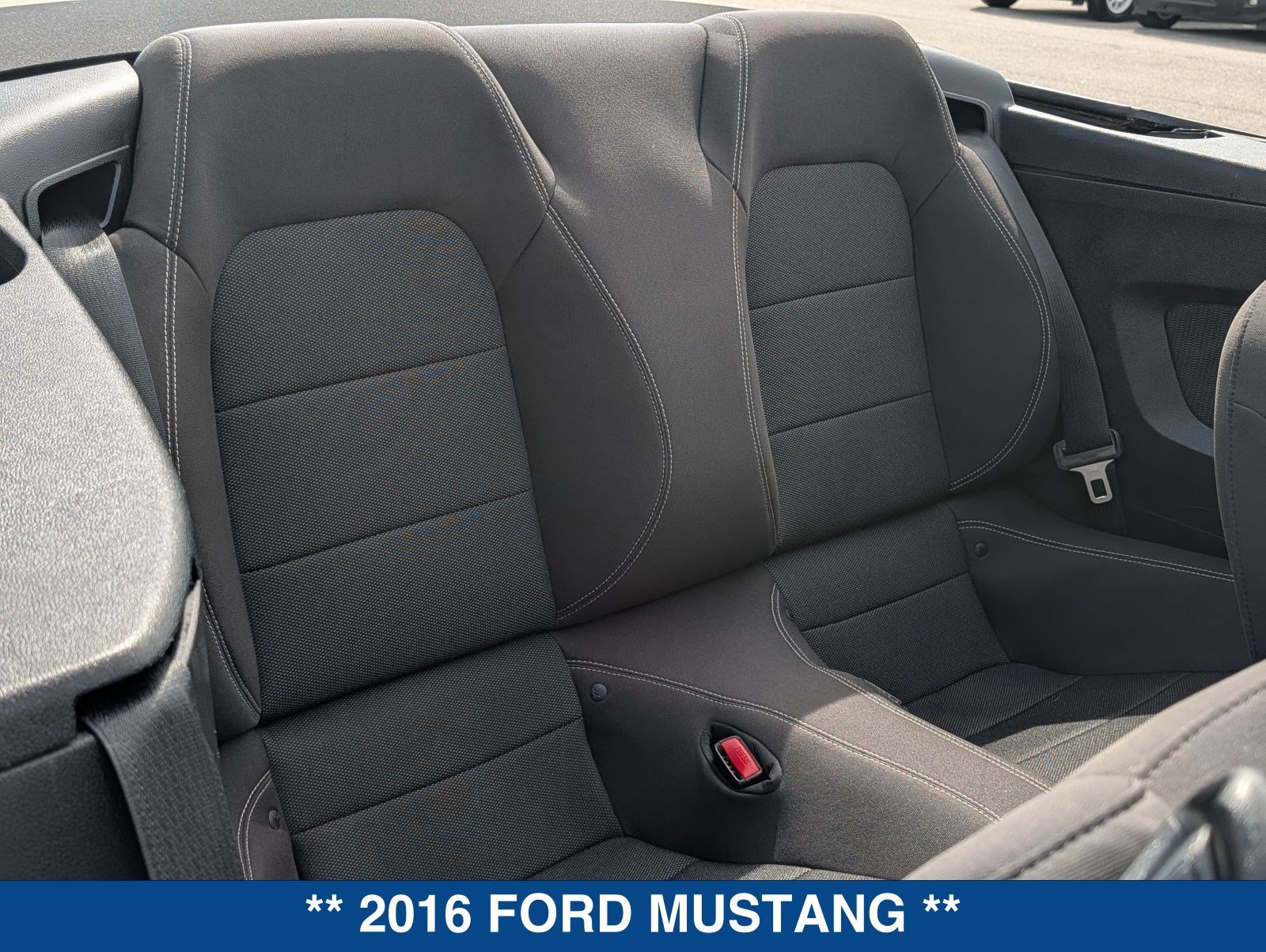 Used 2016 Ford Mustang Convertible RWD image 16