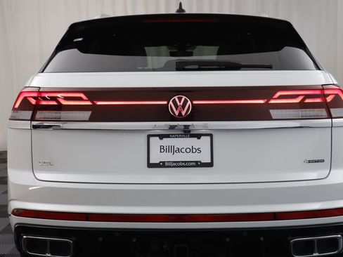 Used 2024 Volkswagen Atlas Cross Sport SEL Premium R-Line image 16