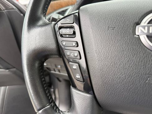 Used 2022 Nissan Armada SL AWD/4WD image 25