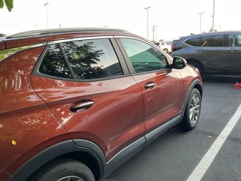Used 2020 Buick Encore GX Select w/ Experience Buick Package FWD image 6