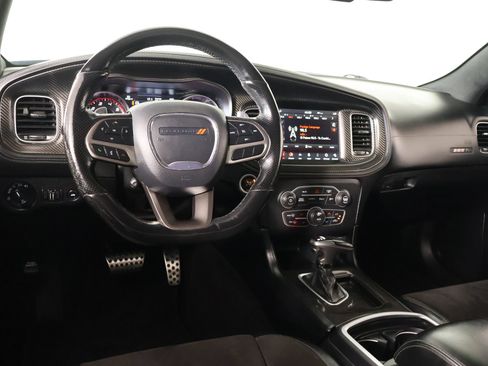 Used 2020 Dodge Charger Scat Pack w/ Dynamics Package RWD image 2