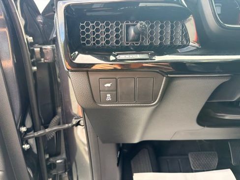 Used 2023 Honda CR-V EX-L image 29