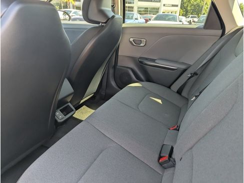 Used 2025 Kia K4 FWD image 14