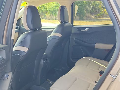 Used 2020 Ford Escape SEL AWD/4WD image 14