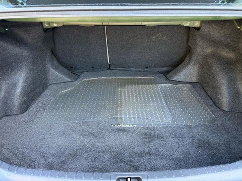Used 2016 Toyota Corolla LE FWD image 28