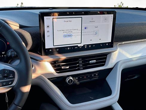 New 2026 Ford Explorer Active w/ Active Comfort Package image 7