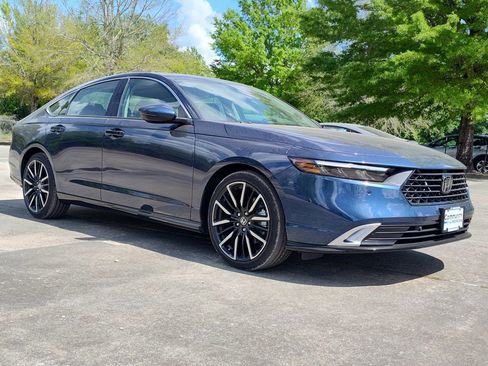 New 2026 Honda Accord Touring image 7