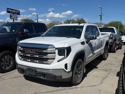 Used 2023 GMC Sierra 1500 SLE AWD/4WD image 1