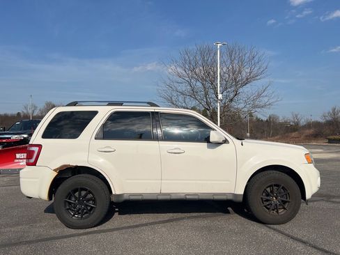 Used 2009 Ford Escape Limited image 3