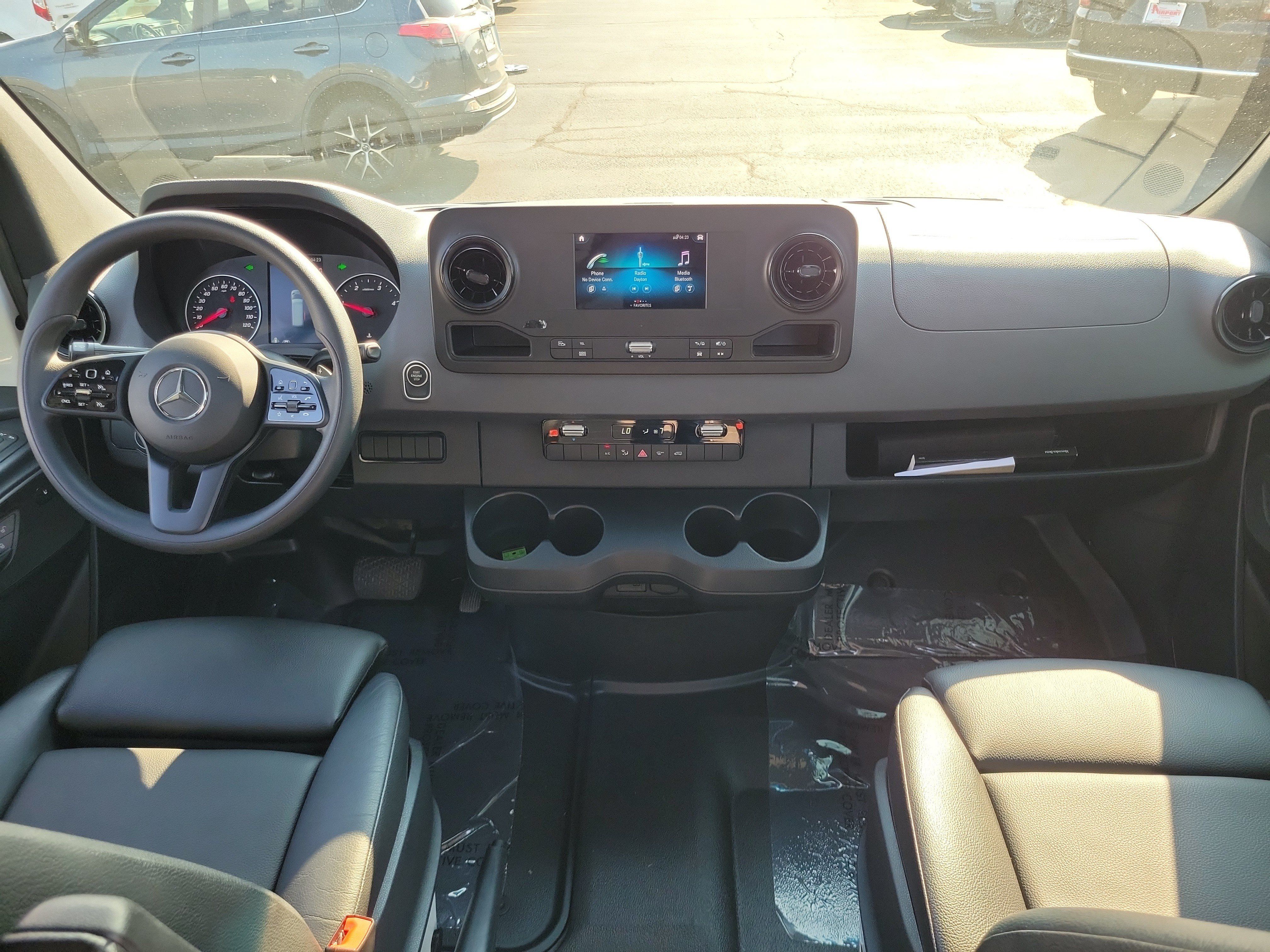 Used 2024 Mercedes-Benz Sprinter 2500 image 15