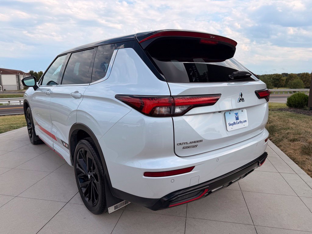 Used 2023 Mitsubishi Outlander Ralliart AWD/4WD image 7
