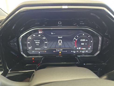 Used 2024 GMC Sierra 1500 Elevation image 17