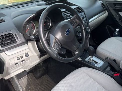 Used 2014 Subaru Forester 2.5i Premium w/ Popular Package #2 image 11